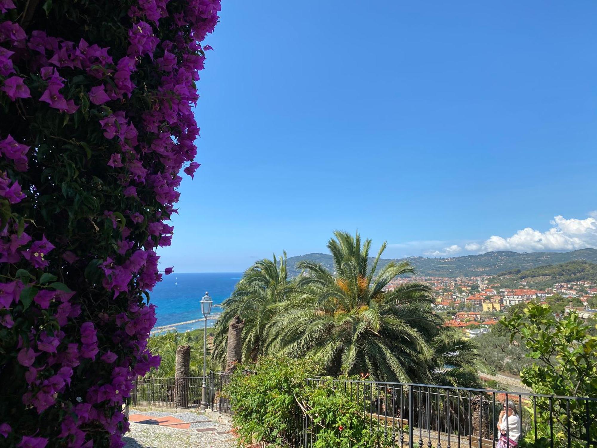 La Finestra Sul Borgo Bed and Breakfast Cervo Buitenkant foto