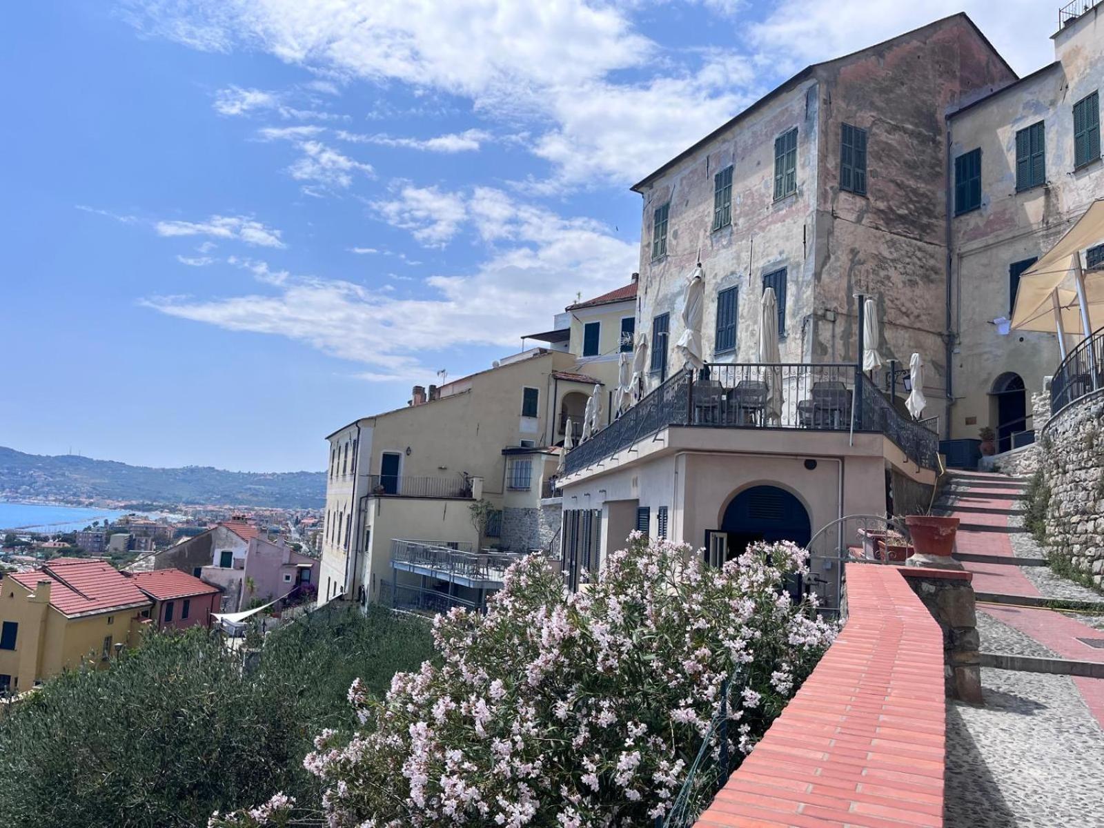 La Finestra Sul Borgo Bed and Breakfast Cervo Buitenkant foto