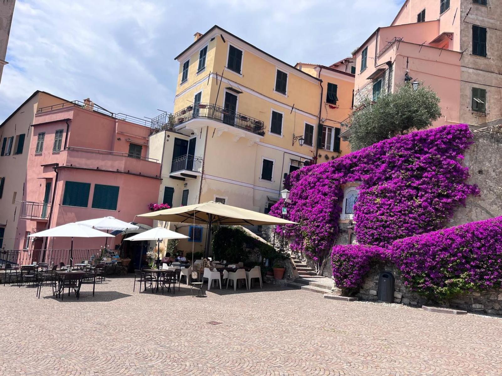 La Finestra Sul Borgo Bed and Breakfast Cervo Buitenkant foto