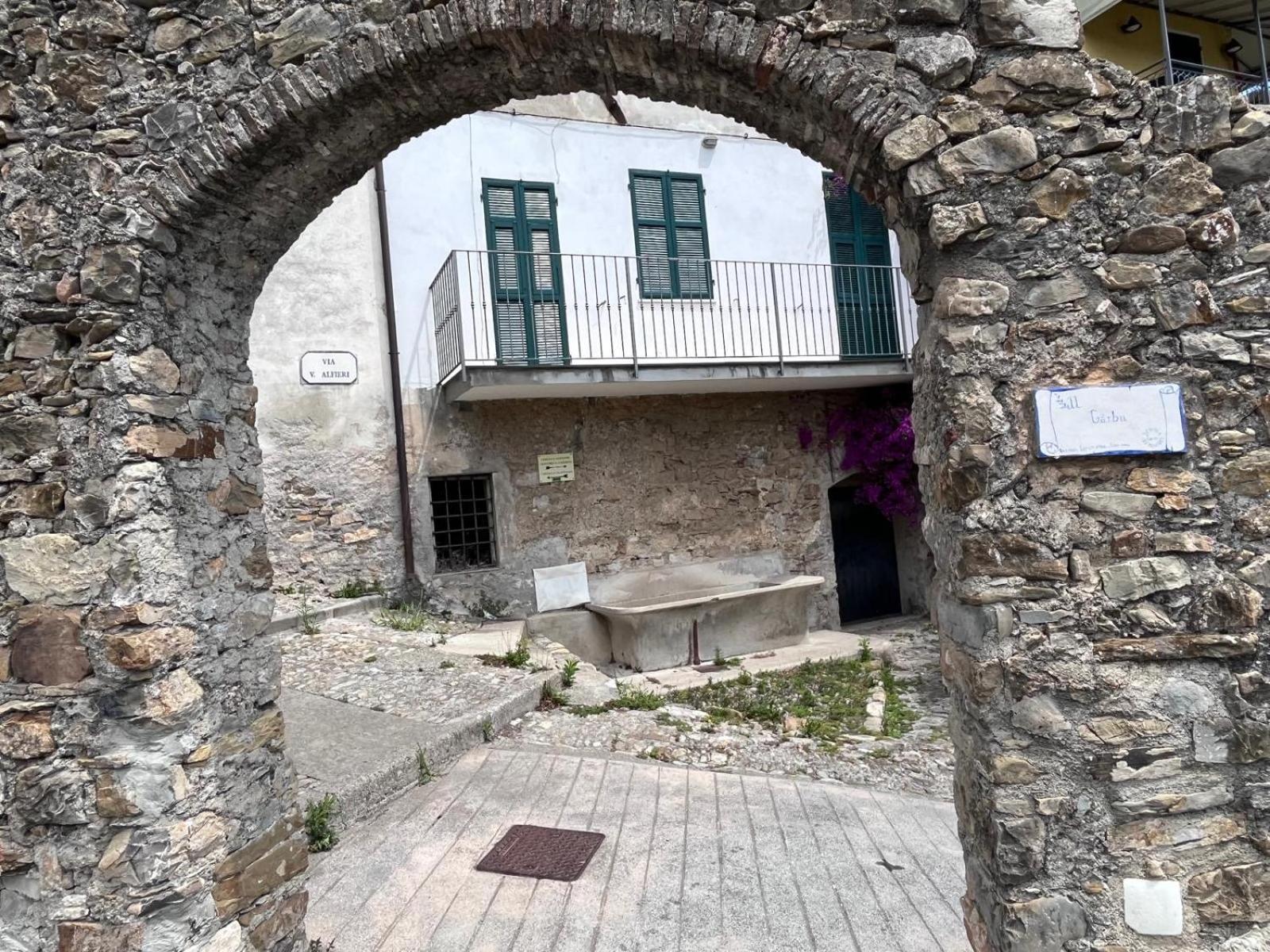 La Finestra Sul Borgo Bed and Breakfast Cervo Buitenkant foto